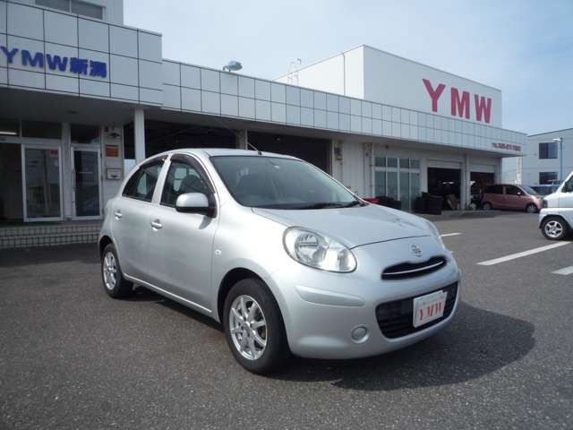 中古車 日産 マーチ 1 2 12x の中古車詳細 60 000km シルバー 新潟県 19万円 中古車情報 中古車検索なら 車 選びドットコム 車選び Com