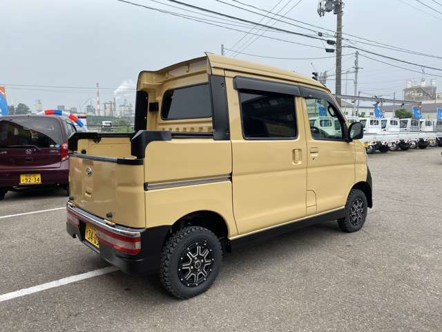 中古車 ダイハツ ハイゼットデッキバン 4wd の中古車詳細 63 000km ベージュ 秋田県 85万円 中古車情報 中古車検索なら 車 選びドットコム 車選び Com