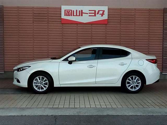 中古車 マツダ アクセラ 1 5 15s 4wd の中古車詳細 9 000km パールメタリック 岡山県 139 8万円 中古車情報 中古車検索なら 車選びドットコム 車選び Com