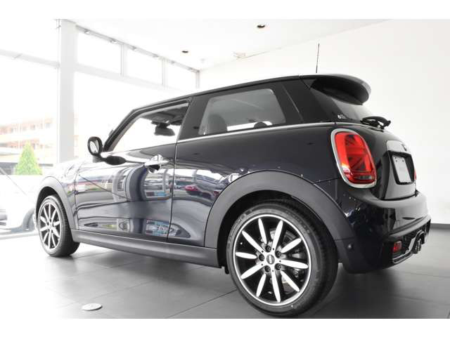 中古車 Bmw ミニ クーパー Sd の中古車詳細 1 000km ブラックメタリック 千葉県 3 9万円 中古車情報 中古車検索なら 車選びドットコム 車選び Com
