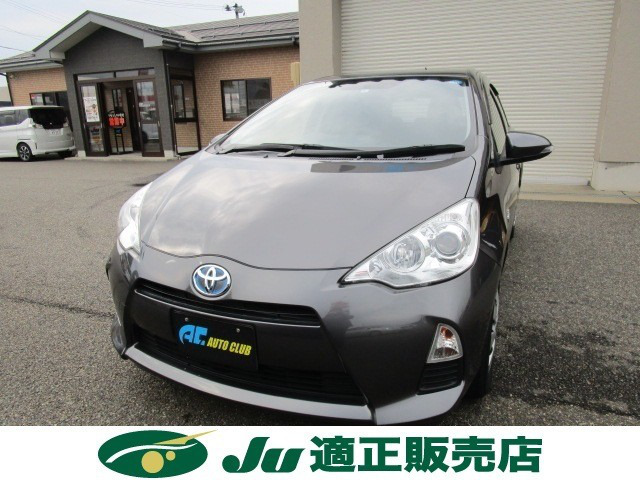 中古車 トヨタ アクア 1 5 G 49 000km グレー 新潟県 95万円 中古車情報 中古車検索なら 車選びドットコム 車選び Com