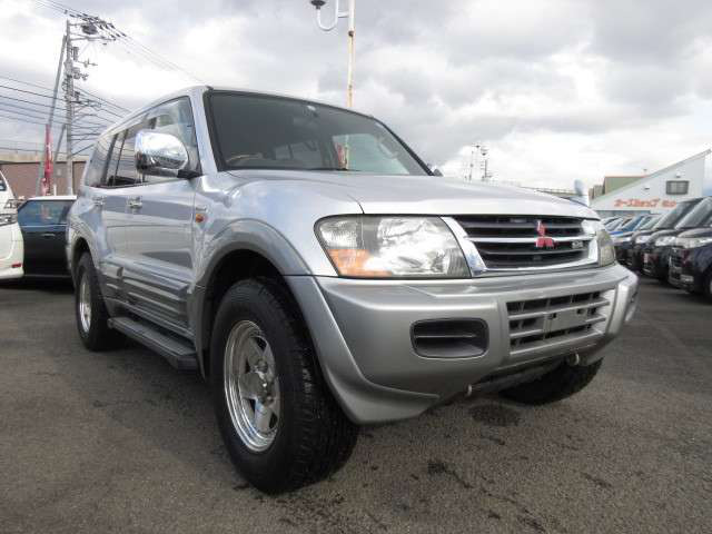 中古車 三菱 パジェロ 3 2 ロング エクシード ディーゼル 4wd の中古車詳細 105 000km シルバーツートンメタリック 愛媛県 148万円 中古車情報 中古車検索なら 車選びドットコム 車選び Com