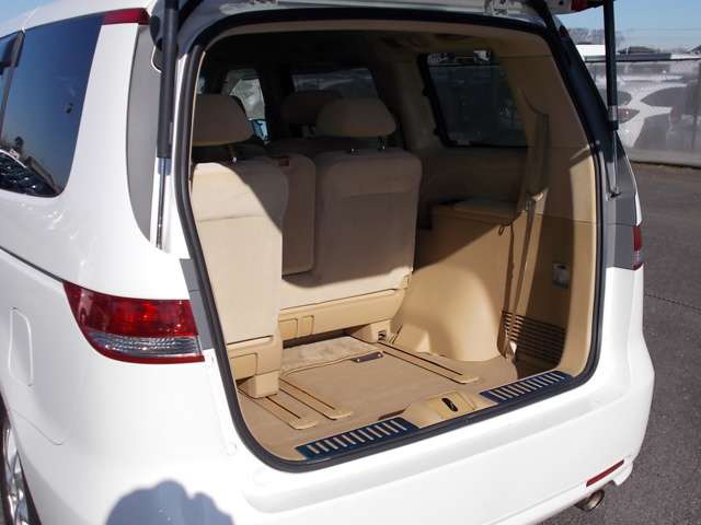 中古車 ホンダ エリシオン 2 4 G の中古車詳細 59 000km ホワイトパール 千葉県 48万円 中古車情報 中古車検索なら 車選びドットコム 車選び Com