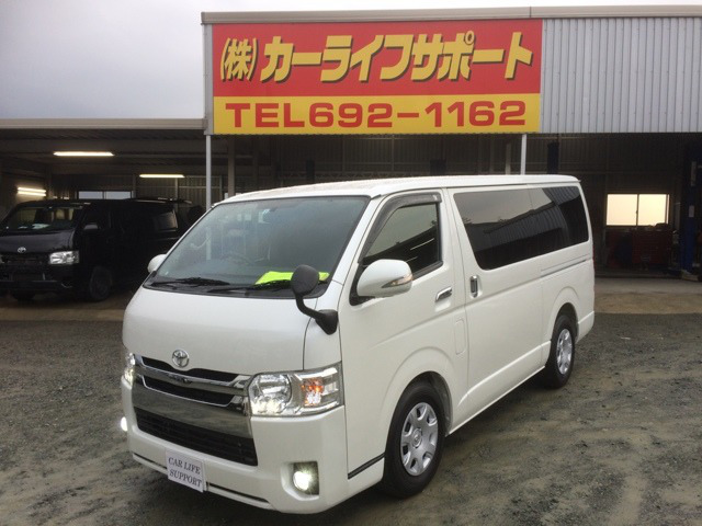 中古車 トヨタ ハイエースバン 3 0 スーパーgl ロング ディーゼル パワースライドドア リアモニター の中古車詳細 42 000km パール 福岡県 279万円 中古車情報 中古車検索なら 車選びドットコム 車選び Com