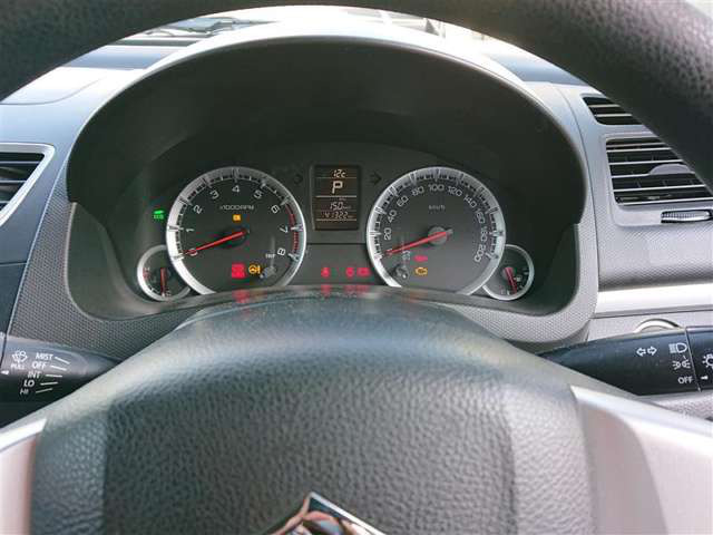 中古車 スズキ スイフト 1 2 Xg 42 000km パールメタリック 鹿児島県 63万円 中古車情報 中古車検索なら 車 選びドットコム 車選び Com