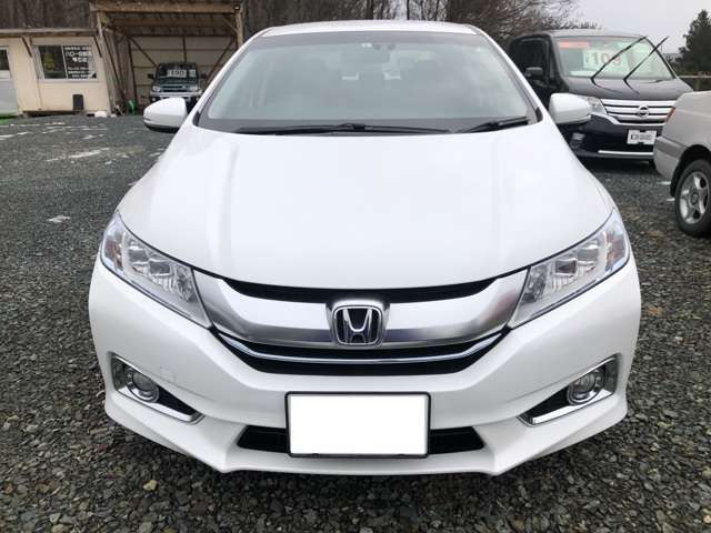 中古車 ホンダ グレイス 1 5 ハイブリッド Ex の中古車詳細 29 000km パールホワイト 岩手県 127万円 中古車情報 中古車検索なら 車選びドットコム 車選び Com