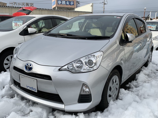 アクア トヨタ の中古車 価格30万円以下 中古車を探すなら Carme カーミー 中古車