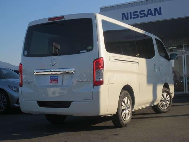 中古車 日産 Nv350キャラバン 2 5 プレミアムgx ロング ディーゼル 4wd の中古車詳細 4 000km ホワイトパール 奈良県 324 8万円 中古車情報 中古車検索なら 車選びドットコム 車選び Com
