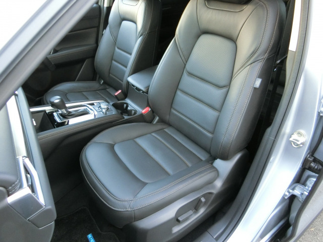 中古車 マツダ Cx 5 2 2 Xd Lパッケージ 4wd の中古車詳細 7 000km シルバーメタリック 埼玉県 329 8万円 中古車情報 中古車検索なら 車選びドットコム 車選び Com