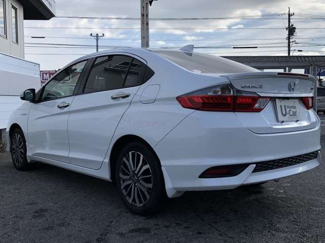 中古車 ホンダ グレイス 1 5 ハイブリッド Ex ホンダセンシング の中古車詳細 12 000km ホワイトパール 三重県 194 5万円 中古車情報 中古車検索なら 車選びドットコム 車選び Com