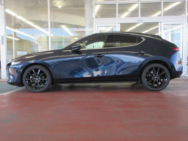 中古車 マツダ Mazda3ファストバック 2 0 X バーガンディ セレクション の中古車詳細 3 000km ブルー 岐阜県 274 8万円 中古車情報 中古車検索なら 車選びドットコム 車選び Com