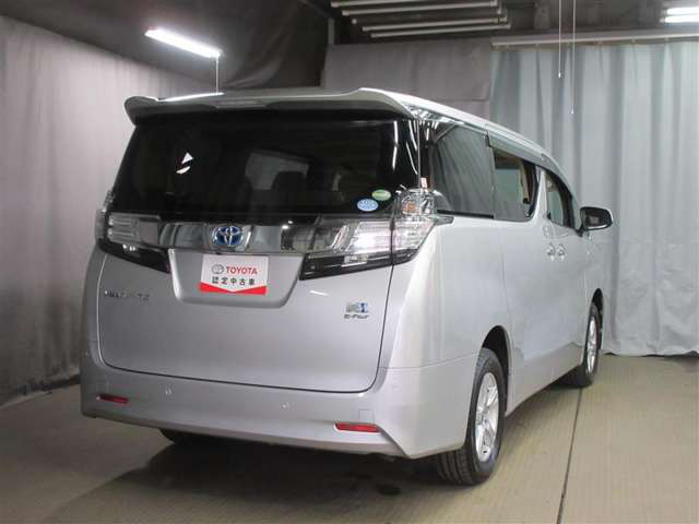 中古車 トヨタ ヴェルファイア ハイブリッド 2 5 X 4wd の中古車詳細 60 000km シルバーメタリック 岩手県 305万円 中古車情報 中古車検索なら 車選びドットコム 車選び Com