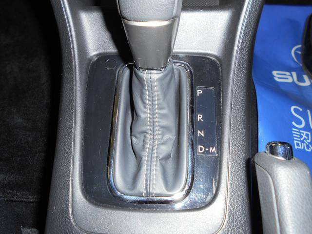 中古車 スバル インプレッサxvハイブリッド 2 0i L アイサイト 4wd の中古車詳細 34 000km ホワイトメタリック 北海道 165万円 中古車情報 中古車検索なら 車選びドットコム 車選び Com