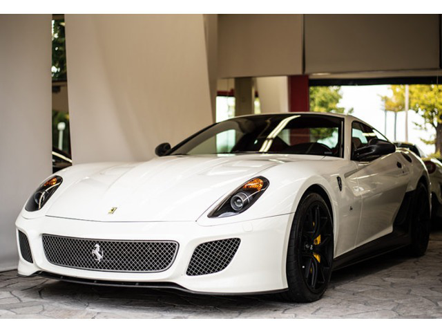 中古車情報 フェラーリ 599 Gto ワンオーナー 修復歴無し の中古車詳細 走行距離 1 3万km カラー ホワイト 販売地域 東京都調布市 中古車を探すなら Carme カーミー 中古車