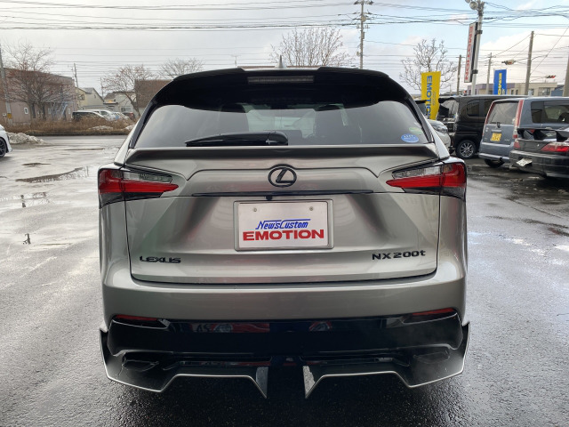 中古車 レクサス Nx0t Fスポーツ 4wd の中古車詳細 27 000km シルバー 北海道 398万円 中古車情報 中古車 検索なら 車選びドットコム 車選び Com