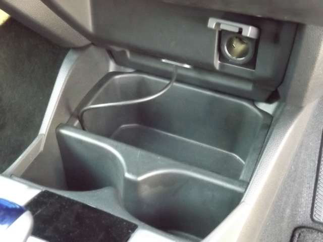 中古車情報 ホンダ フィット 1 5 ハイブリッド Fパッケージ コンフォートエディション 修復歴無し の中古車詳細 走行距離 1 3万km カラー プレミアムクリスタルレッド 販売地域 群馬県前橋市 中古車を探すなら Carme カーミー 中古車