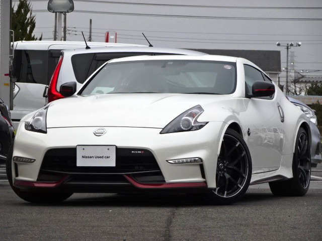 中古車 日産 フェアレディz 3 7 Nismo の中古車詳細 14 000km パールホワイト 埼玉県 539万円 中古車情報 中古車検索なら 車選びドットコム 車選び Com