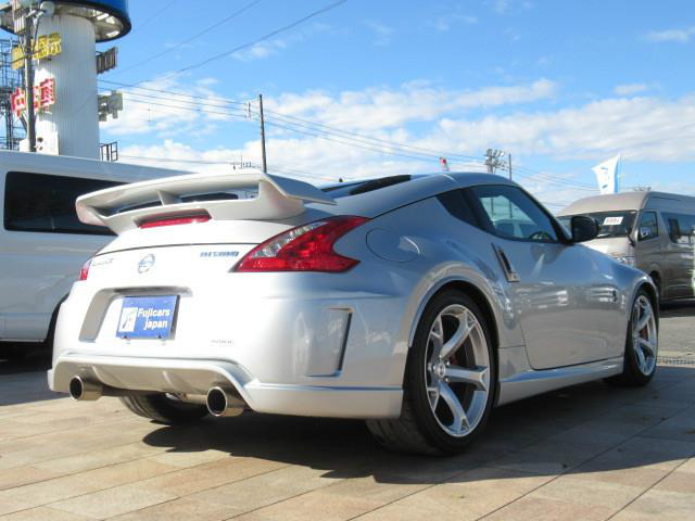 中古車 日産 フェアレディz 3 7 バージョン ニスモ の中古車詳細 41 465km シルバー 千葉県 339万円 中古車情報 中古車 検索なら 車選びドットコム 車選び Com