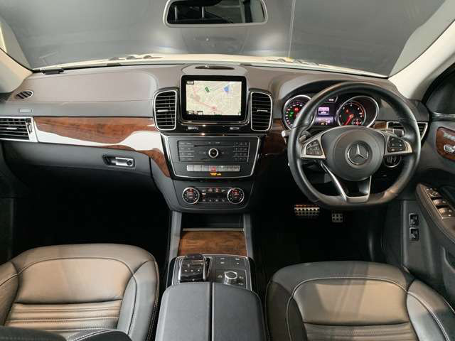 中古車 メルセデス ベンツ Gls350d 4マチック スポーツ 4wd の中古車詳細 21 000km ホワイト 千葉県 3万円 中古車情報 中古車検索なら 車選びドットコム 車選び Com