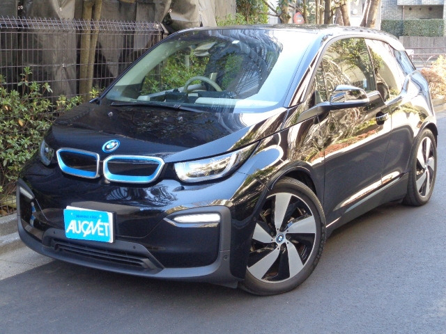 中古車 Bmw I3 ロッジ レンジエクステンダー の中古車詳細 12 000km クロ 東京都 379万円 中古車情報 中古車検索なら 車選びドットコム 車選び Com
