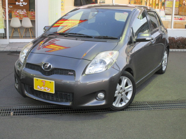 中古車 トヨタ ヴィッツ 1 5 Rs Trdターボm の中古車詳細 172 766km 1g3 グレーm 神奈川県 45 9万円 中古 車情報 中古車検索なら 車選びドットコム 車選び Com