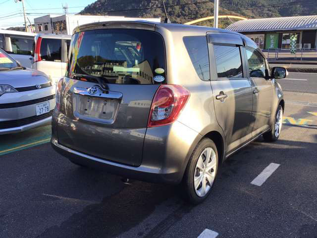中古車 トヨタ ラクティス 1 3 X Lパッケージ の中古車詳細 52 000km ダークシルバーメタリック 高知県 33万円 中古車情報 中古車検索なら 車選びドットコム 車選び Com