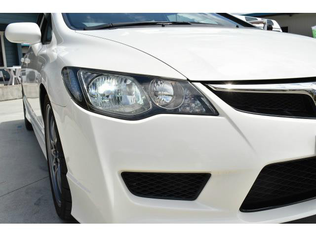 中古車 ホンダ シビックタイプr 2 0 無限 Rr 車高調 18aw の中古車詳細 9 013km ホワイト 兵庫県 429万円 中古 車情報 中古車検索なら 車選びドットコム 車選び Com