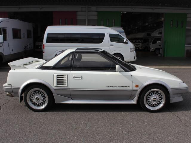 中古車 トヨタ Mr2 1 6 G スーパーチャージャー Tバールーフ の中古車詳細 54 640km シロ 広島県 398万円 中古車 情報 中古車検索なら 車選びドットコム 車選び Com