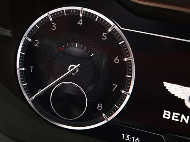 中古車 ベントレー コンチネンタルgt コンバーチブル 6 0 4wd の中古車詳細 1 000km ホワイト 大阪府 3 180万円 中古車情報 中古車検索なら 車選びドットコム 車選び Com