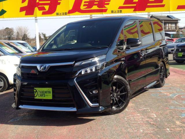 中古車 トヨタ ヴォクシー 1 8 ハイブリッド Zs の中古車詳細 34 000km クロ 千葉県 249 8万円 中古車情報 中古車 検索なら 車選びドットコム 車選び Com