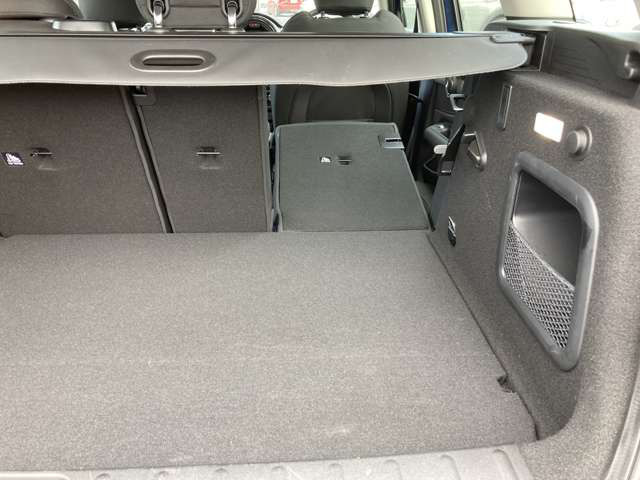 中古車 Bmw ミニクラブマン クーパー S の中古車詳細 13 000km ブルー 静岡県 348万円 中古車情報 中古車検索なら 車選びドットコム 車選び Com