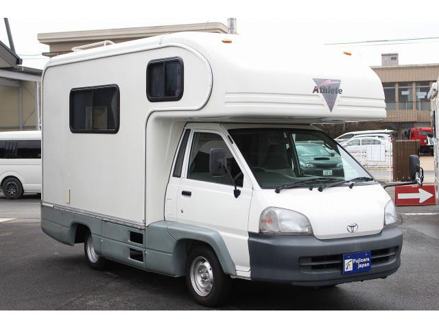 中古車 トヨタ ライトエース キャンピング ライトエース 2 2d グローバル アスリート 冷蔵庫 の中古車詳細 7 030km シロ 佐賀県 259万円 中古車情報 中古車検索なら 車選びドットコム 車選び Com