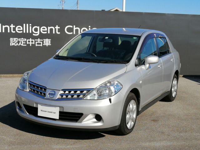 中古車 日産 ティーダラティオ 1 5 15b の中古車詳細 30 000km シルバー 山梨県 38万円 中古車情報 中古車検索なら 車選びドットコム 車選び Com