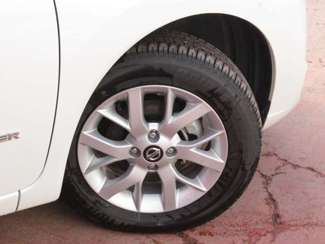 中古車 日産 ノート 1 2 E Power X Four 4wd の中古車詳細 6 000km パールホワイト 山形県 184 3万円 中古車情報 中古車検索なら 車選びドットコム 車選び Com