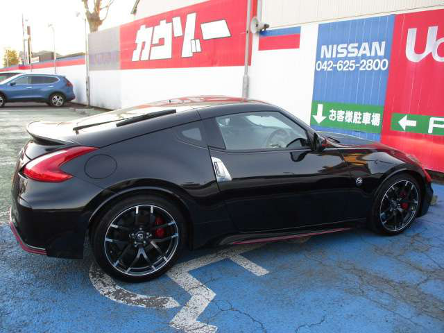 中古車 日産 フェアレディz 3 7 Nismo の中古車詳細 26 000km ブラック 東京都 429 9万円 中古車情報 中古車検索なら 車選びドットコム 車選び Com