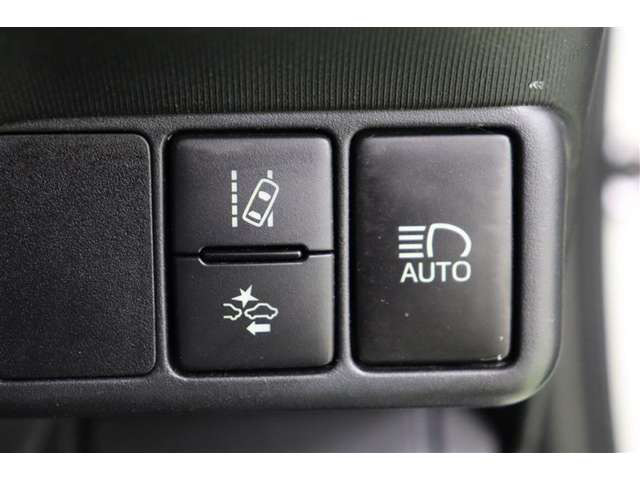 中古車 トヨタ アクア 1 5 S の中古車詳細 64 000km ホワイトパール 京都府 93 5万円 中古車情報 中古車検索なら 車 選びドットコム 車選び Com