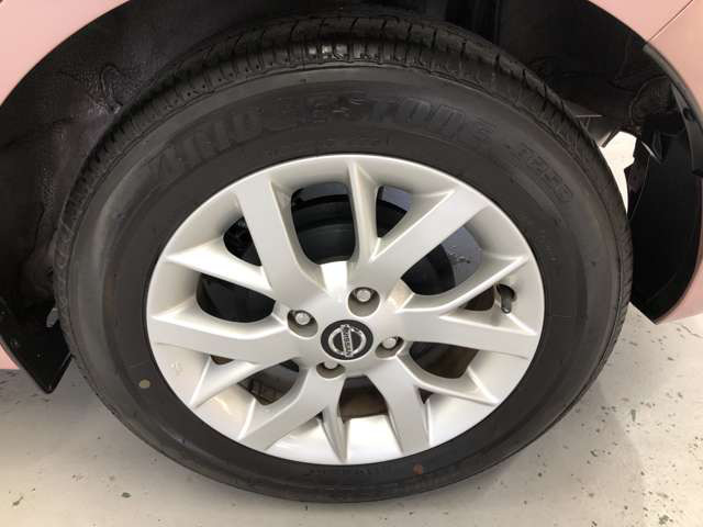 中古車 日産 ノート 1 2 E Power X の中古車詳細 8 000km レッド 兵庫県 130万円 中古車情報 中古 車検索なら 車選びドットコム 車選び Com