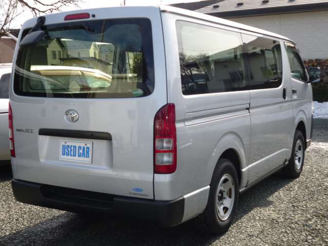 中古車 トヨタ ハイエースバン 3 0 Dx ロング ディーゼル 4wd の中古車詳細 218 000km シルバー 岩手県 119万円 中古車情報 中古車検索なら 車選びドットコム 車選び Com