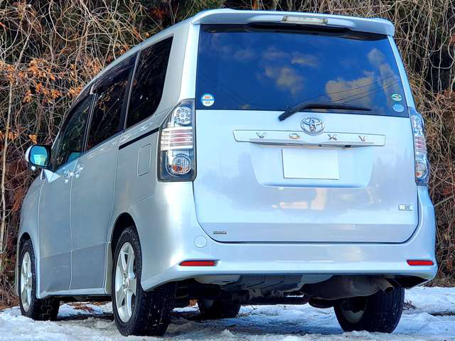 中古車 トヨタ ヴォクシー 2 0 Zs 4wd の中古車詳細 119 000km シルバー 岩手県 59万円 中古車情報 中古車 検索なら 車選びドットコム 車選び Com 中古車 トヨタ ヴォクシー 2 0 Zs 4wd の中古車詳細 119 000km シルバー 岩手県 59万円 中古車情報 中古車 検索なら 車選びドットコム 車選び Com
