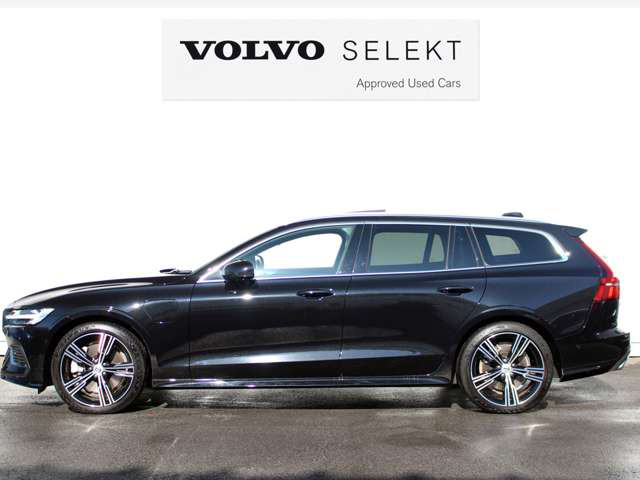中古車 ボルボ V60 T6 ツインエンジン Awd インスクリプション 4wd の中古車詳細 11 000km ブラックメタリック 東京都 5万円 中古車情報 中古車検索なら 車選びドットコム 車選び Com