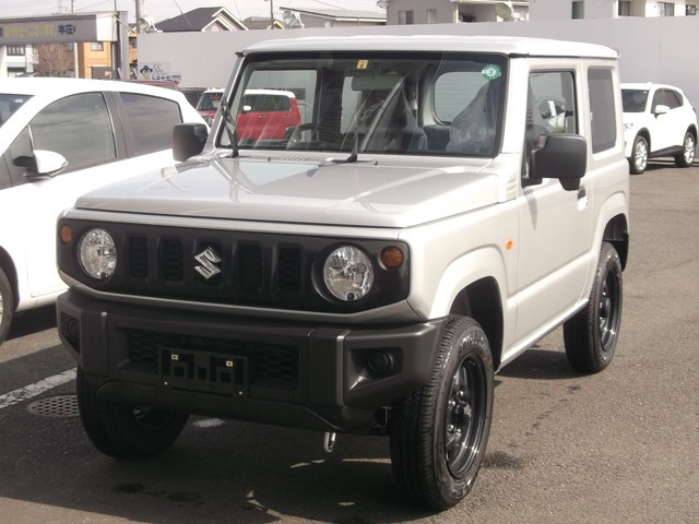 中古車 スズキ ジムニー Xg 4wd 5mtマニュアル車 キーレス の中古車詳細 27km シルバーメタリック 群馬県 184 8万円 中古車情報 中古車検索なら 車選びドットコム 車選び Com