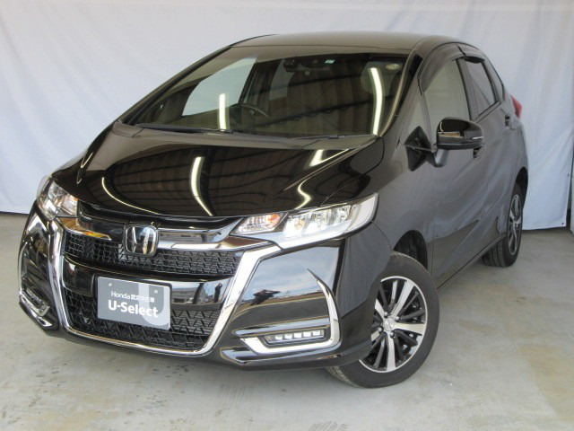 中古車 ホンダ フィット 1 3 13g モデューロ スタイル ホンダセンシング 4wd の中古車詳細 11 000km ブラック 新潟県 178万円 中古車情報 中古車検索なら 車選びドットコム 車選び Com