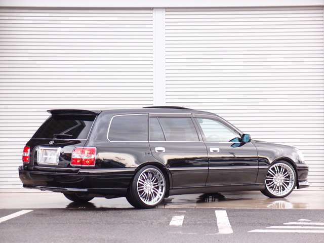 中古車 トヨタ クラウンエステート 2.5 アスリート V HDDナビ 黒革