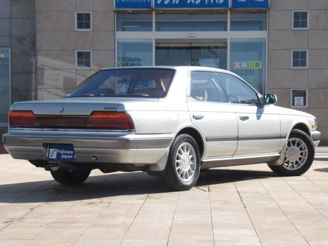 中古車 日産 ローレル 2 0 メダリスト ワンオーナー 前期 の中古車詳細 819km グリニッシュシルバー 千葉県 59万円 中古車情報 中古車検索なら 車選びドットコム 車選び Com