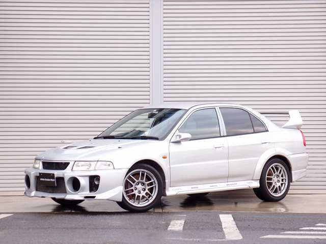 中古車 三菱 ランサーエボリューション 2 0 Gsr V 4wd 車高調oz17aw エボ8ピストン エボ6タービン の中古車詳細 サテライトシルバー 千葉県 1万円 中古車情報 中古車検索なら 車選びドットコム 車選び Com