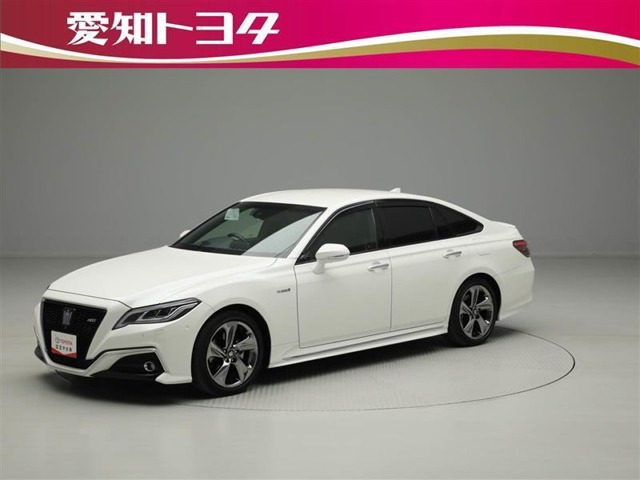 中古車 トヨタ クラウンハイブリッド 2 5 Rs アドバンス の中古車詳細 30 000km パールメタリック 愛知県 458万円 中古車情報 中古車検索なら 車選びドットコム 車選び Com