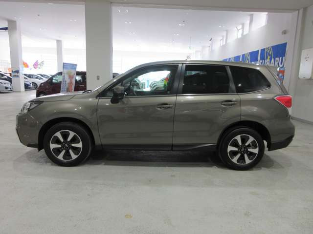 中古車 スバル フォレスター 2 0i L アイサイト 4wd の中古車詳細 68 000km ベージュメタリック 北海道 192 5万円 中古車情報 中古車検索なら 車選びドットコム 車選び Com