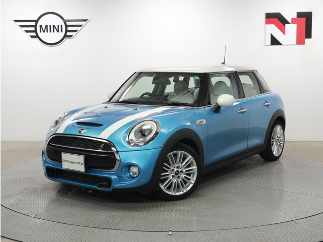 中古車 Bmw ミニ クーパー S の中古車詳細 21 000km ブルー 神奈川県 249万円 中古車情報 中古車検索なら 車 選びドットコム 車選び Com