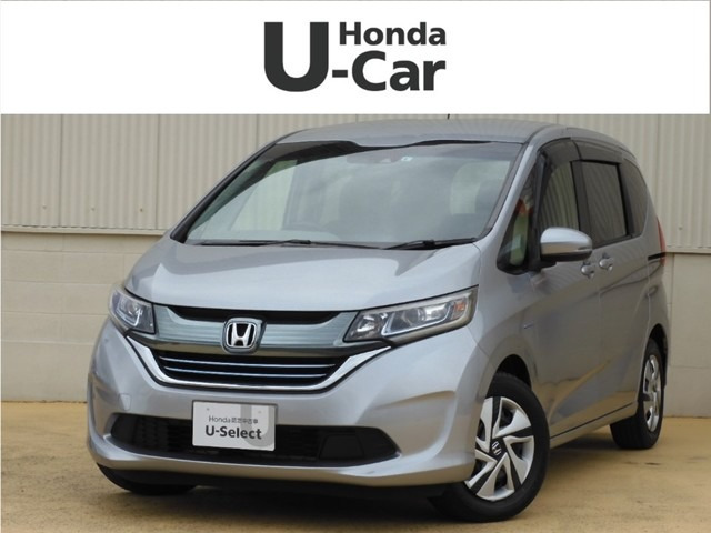 中古車 ホンダ フリード 1 5 ハイブリッド G ホンダセンシング の中古車詳細 28 000km シルバーメタリック 大阪府 176 8万円 中古車情報 中古車検索なら 車選びドットコム 車選び Com