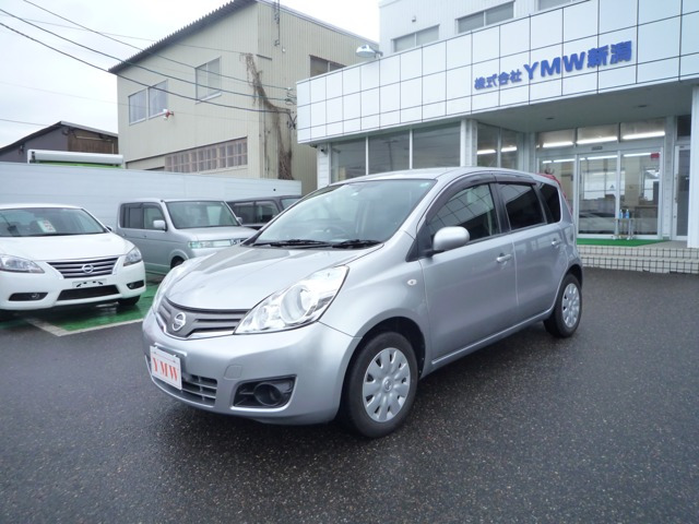 中古車 日産 ノート 1 5 15x の中古車詳細 47 000km シルバー 新潟県 26万円 中古車情報 中古車検索なら 車選びドットコム 車選び Com